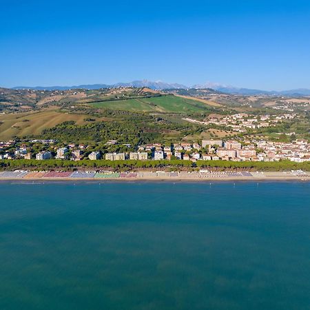 Hotel La Pineta Pineto Εξωτερικό φωτογραφία